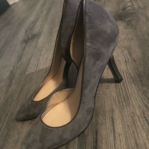 Anne Klein gray shoes Sz 9 Brand new